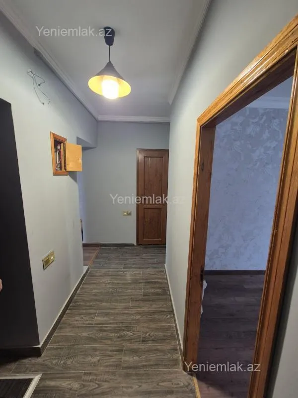 Satılır 2 otaqlı köhnə tikili 55 m²