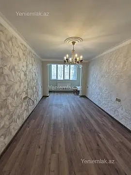 Satılır 2 otaqlı köhnə tikili 55 m²