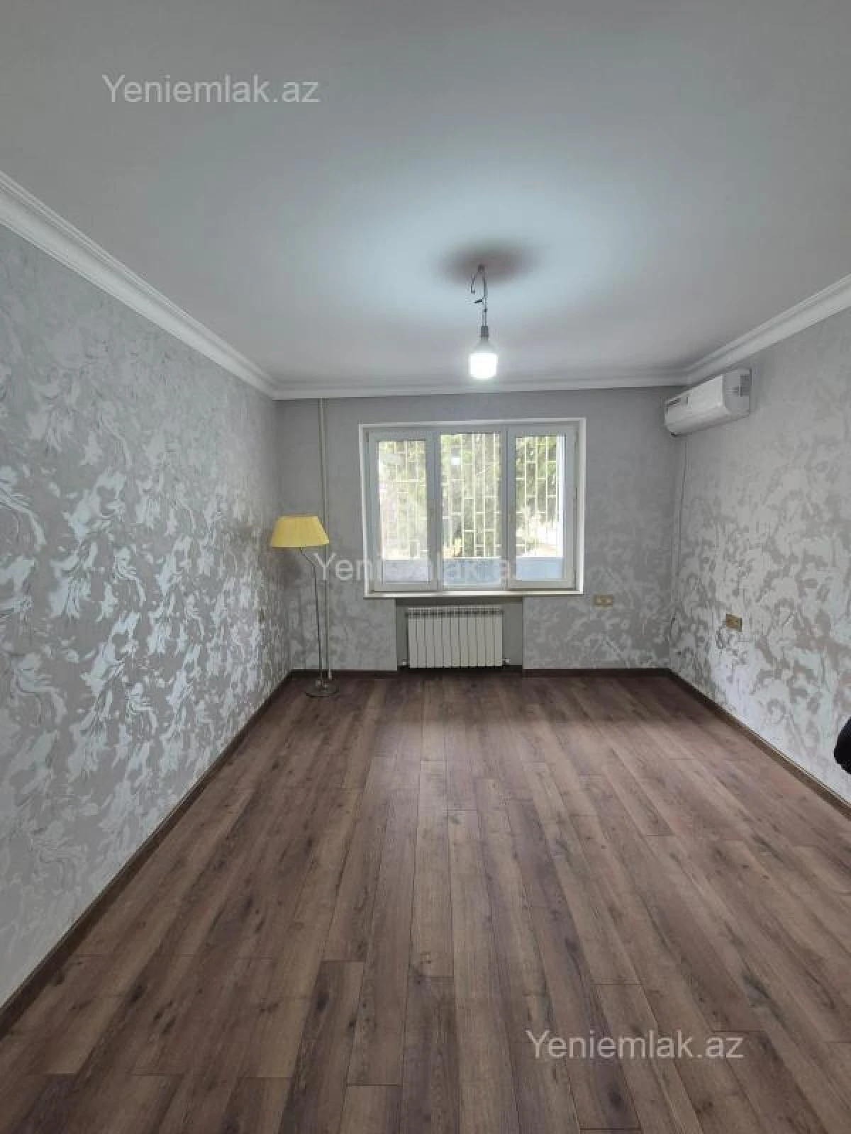 Satılır 2 otaqlı köhnə tikili 55 m²
