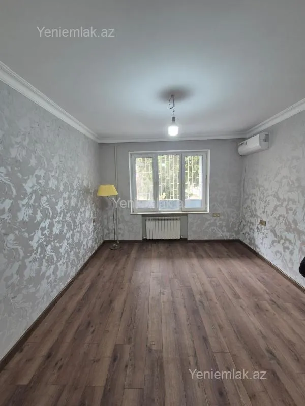 Satılır 2 otaqlı köhnə tikili 55 m²