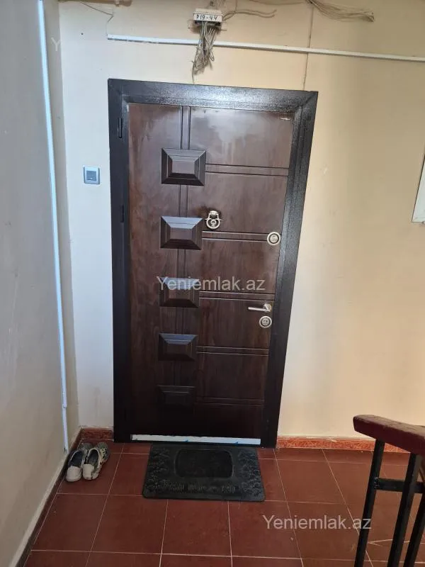 Satılır 2 otaqlı köhnə tikili 55 m²