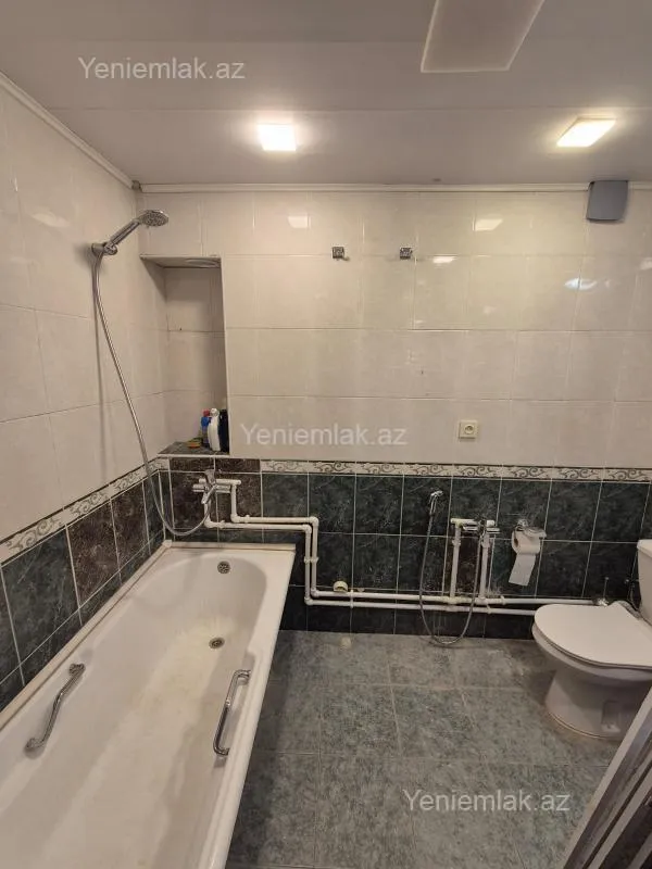 Satılır 2 otaqlı köhnə tikili 55 m²