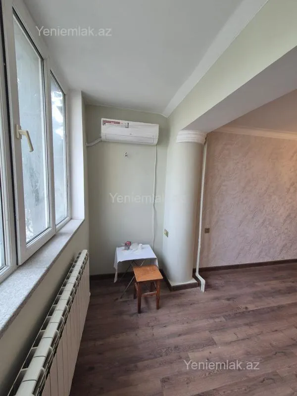 Satılır 2 otaqlı köhnə tikili 55 m²
