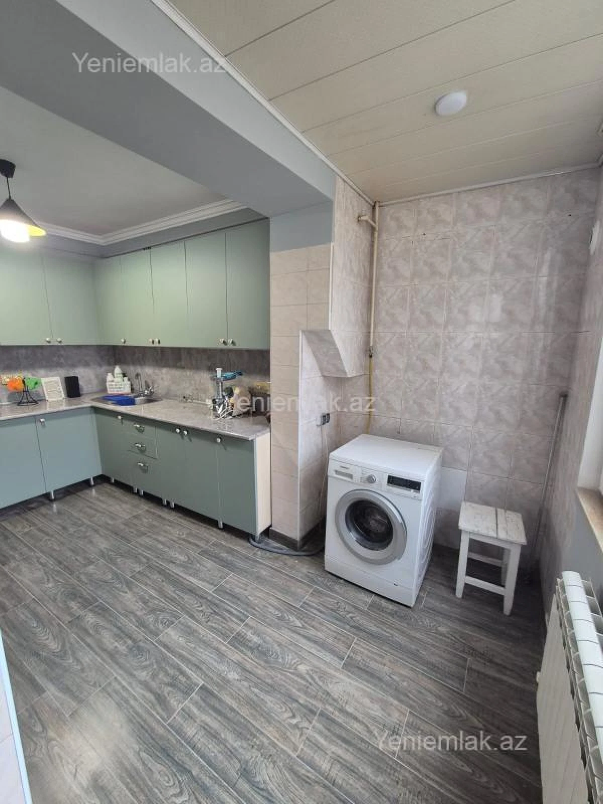 Satılır 2 otaqlı köhnə tikili 55 m²