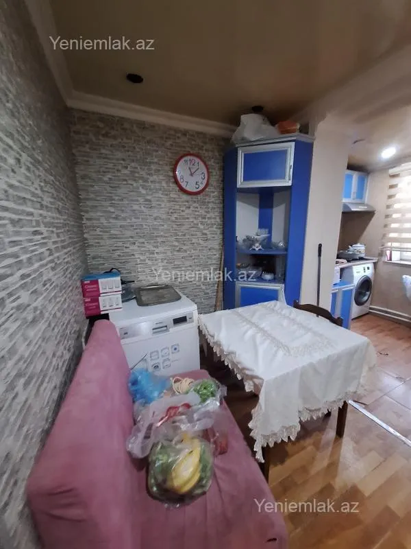 Satılır 3 otaqlı köhnə tikili 80 m²