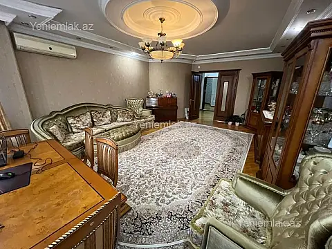 Satılır 4 otaqlı yeni tikili 180 m²