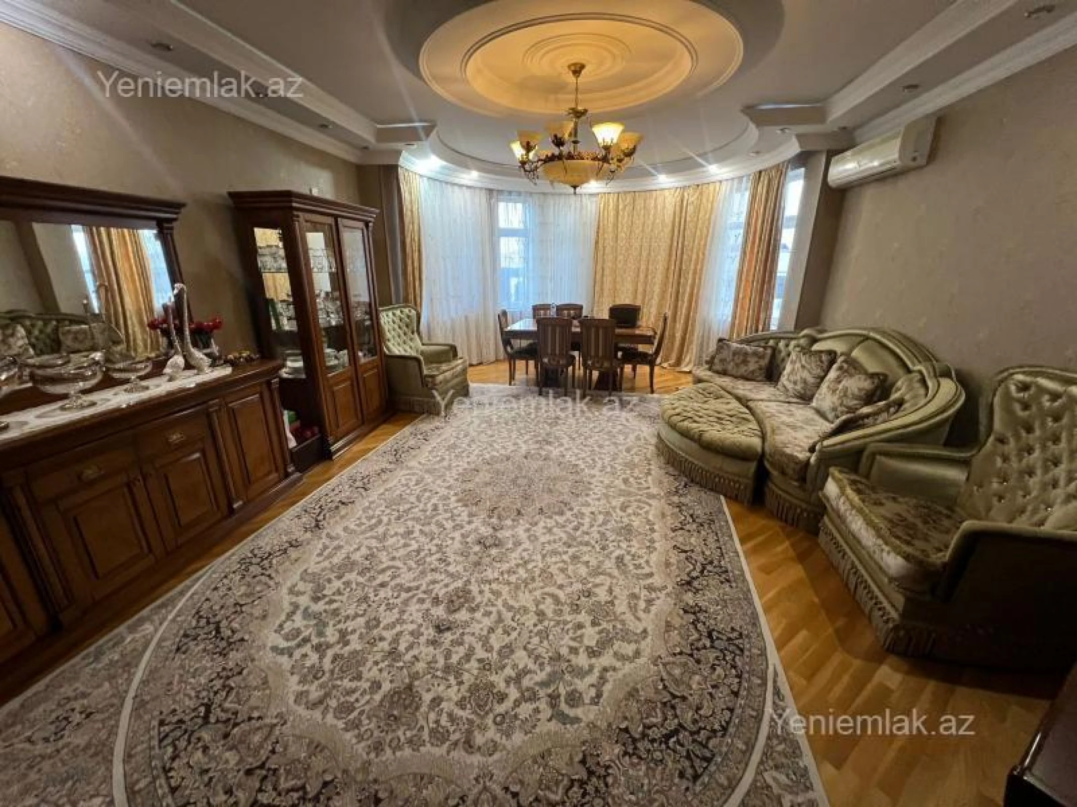 Satılır 4 otaqlı yeni tikili 180 m²