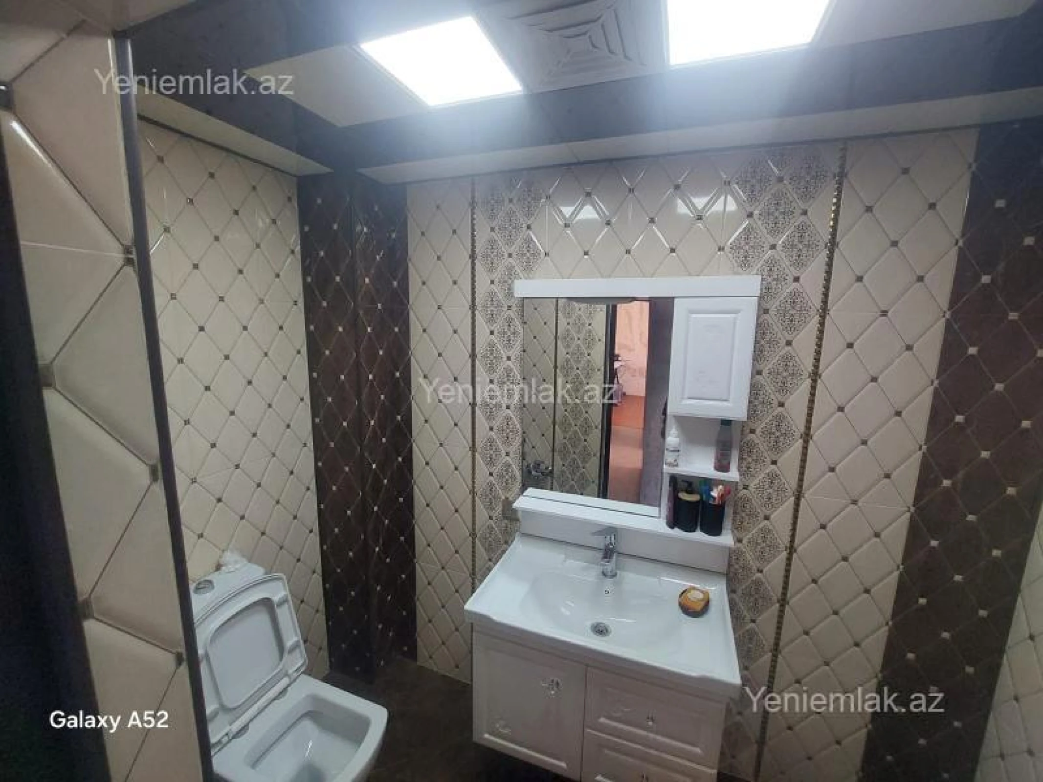 Satılır 4 otaqlı köhnə tikili 75 m²