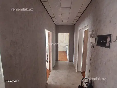 Satılır 4 otaqlı köhnə tikili 75 m²