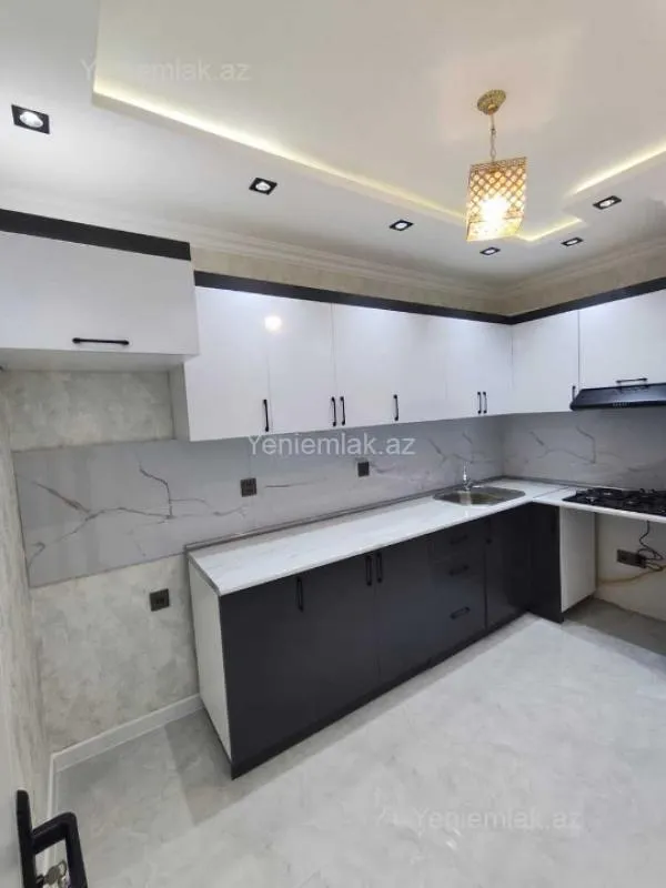Satılır 2 otaqlı yeni tikili 80 m²