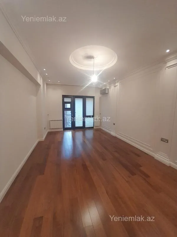 Satılır 4 otaqlı yeni tikili 198 m²