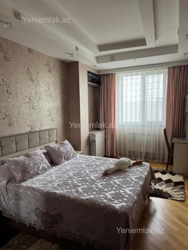 Satılır 3 otaqlı yeni tikili 118 m²