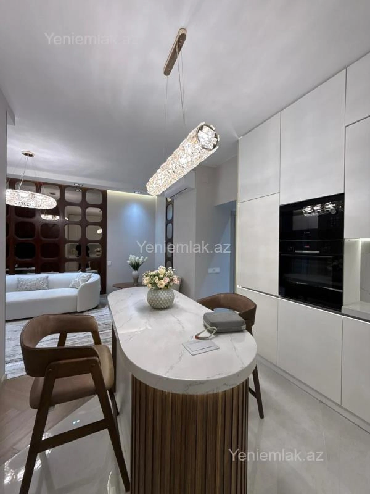 Satılır 2 otaqlı yeni tikili 68 m²