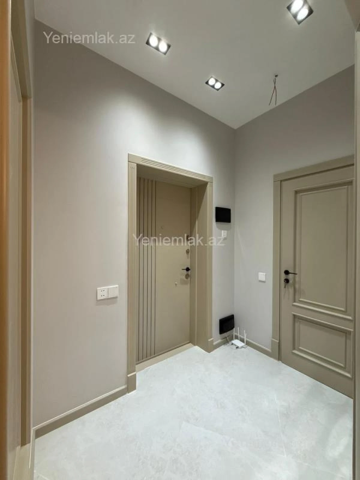 Satılır 2 otaqlı yeni tikili 68 m²