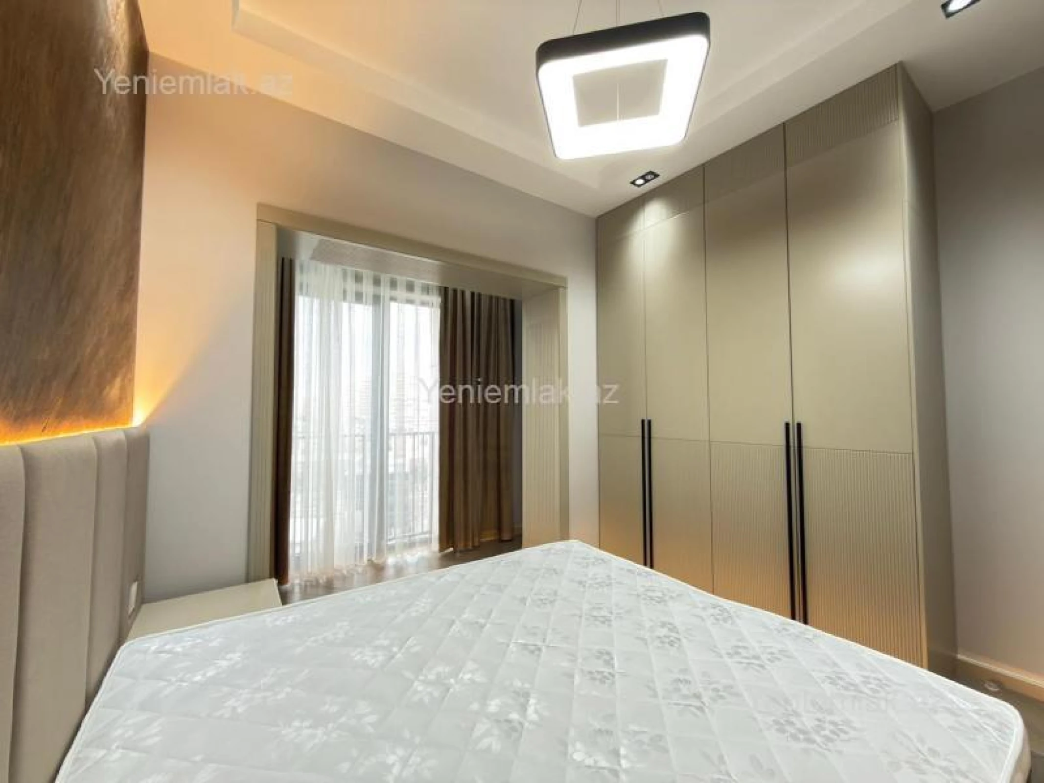 Satılır 2 otaqlı yeni tikili 68 m²