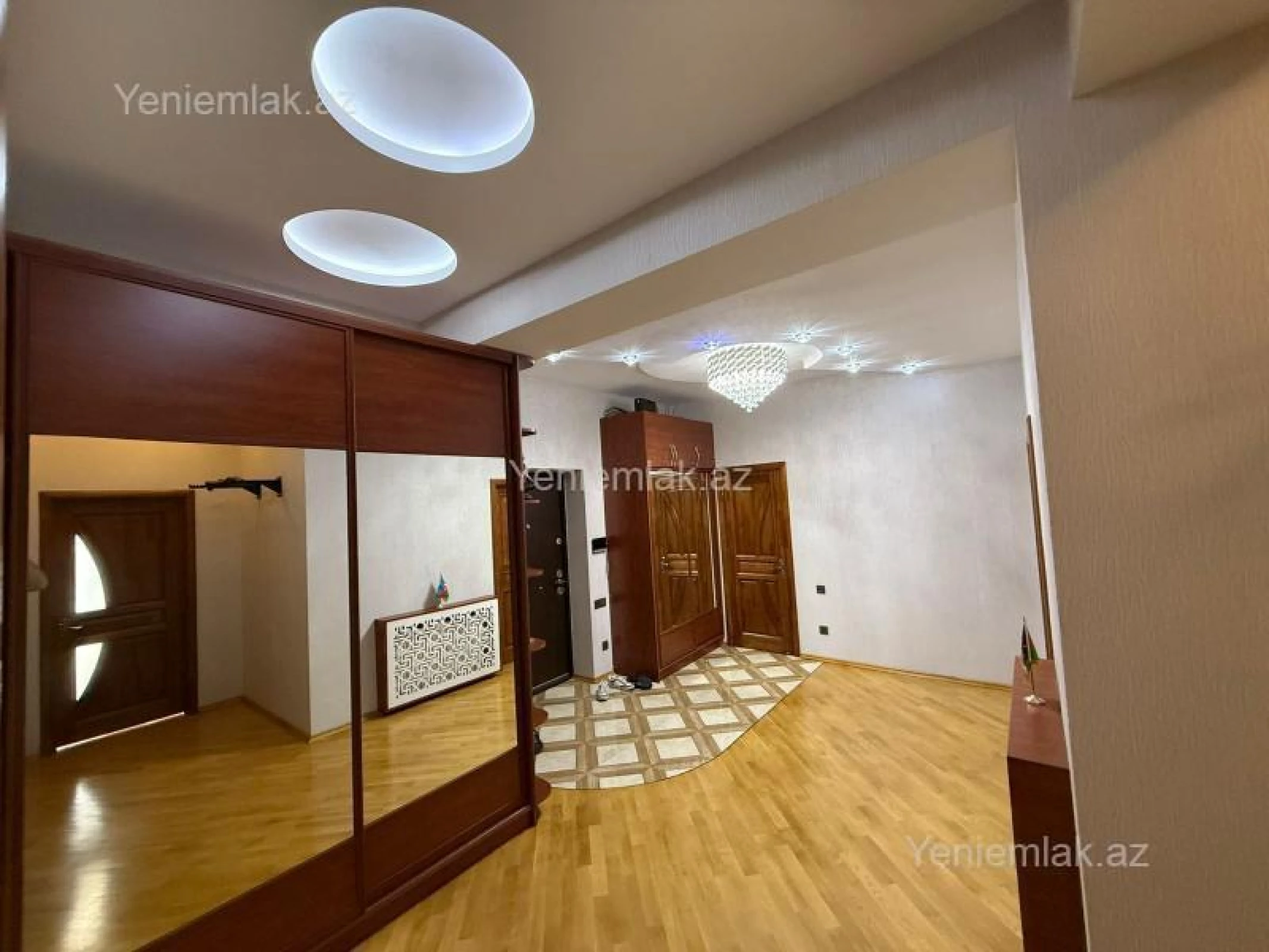 Satılır 3 otaqlı yeni tikili 168 m²