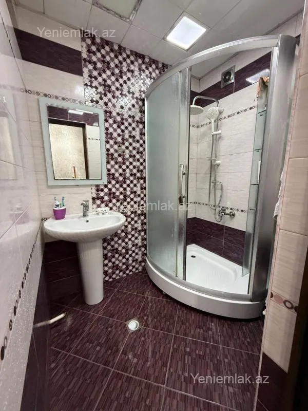 Satılır 3 otaqlı köhnə tikili 90 m²