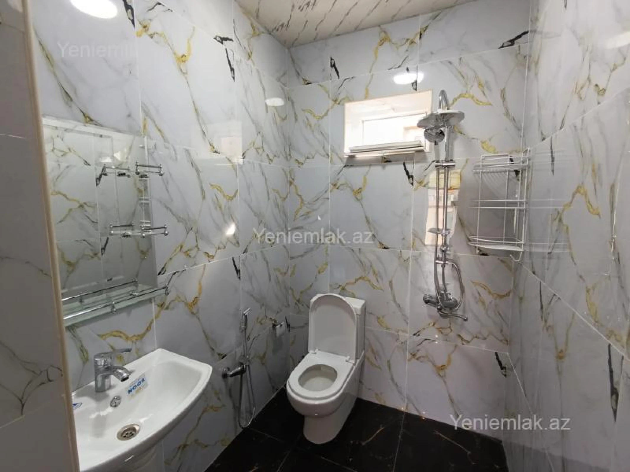Satılır 4 otaqlı həyət evi 110 m²