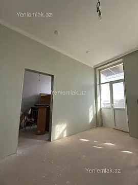 Satılır 3 otaqlı köhnə tikili 80 m²