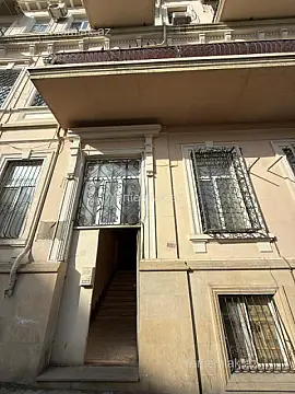 Satılır 3 otaqlı köhnə tikili 80 m² — Bakı, Nəsimi 3 otaq 80.00 m²