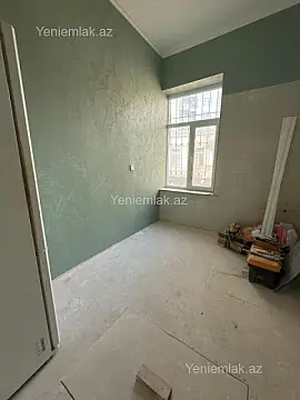 Satılır 3 otaqlı köhnə tikili 80 m²