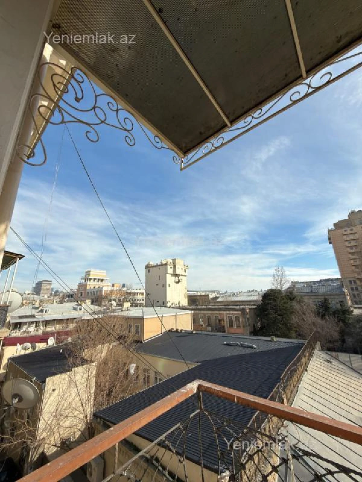 Satılır 3 otaqlı köhnə tikili 80 m²