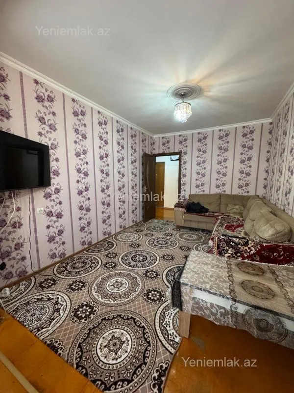 Satılır 2 otaqlı köhnə tikili 60 m²