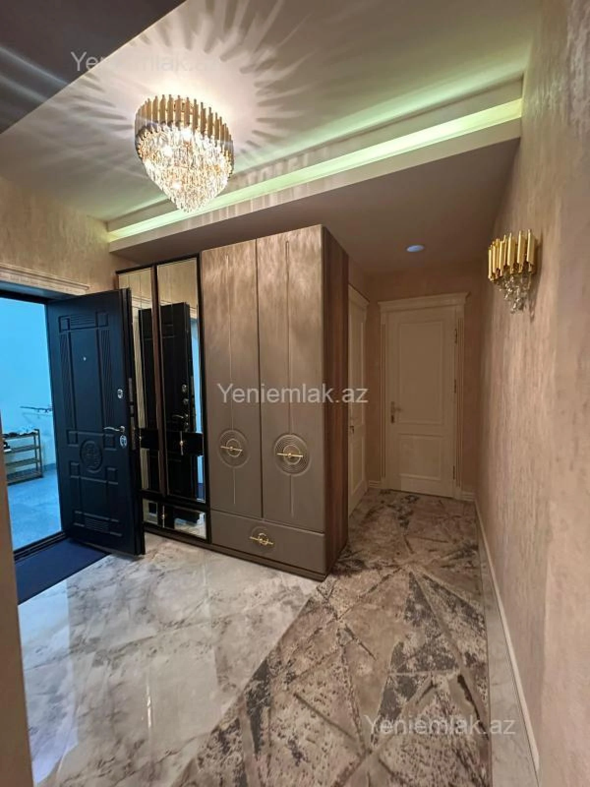 Satılır 5 otaqlı yeni tikili 173 m²