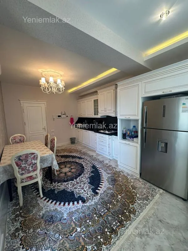 Satılır 5 otaqlı yeni tikili 173 m²