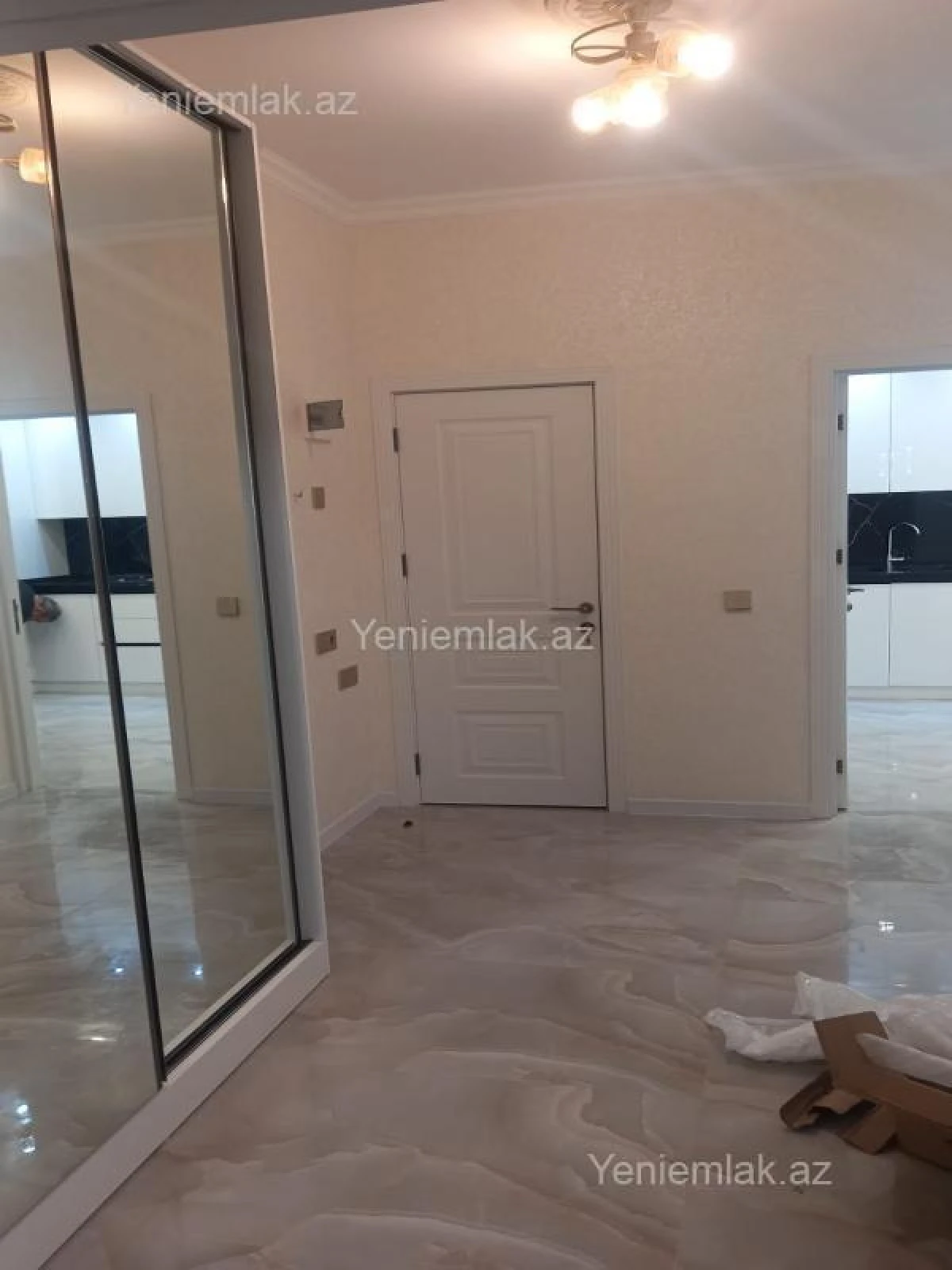 Satılır 2 otaqlı yeni tikili 75 m²