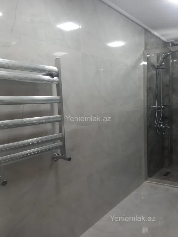 Satılır 2 otaqlı yeni tikili 75 m²
