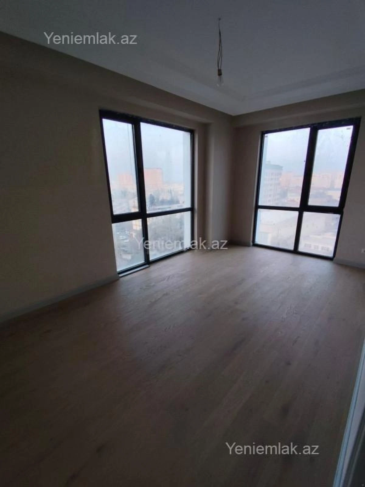 Satılır 2 otaqlı yeni tikili 61 m²