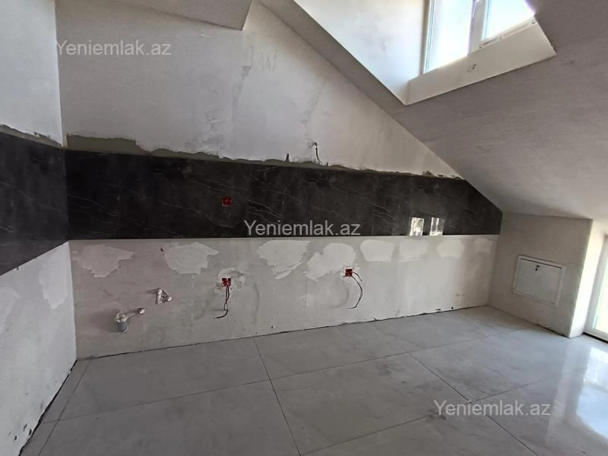 Satılır 3 otaqlı yeni tikili 85 m²