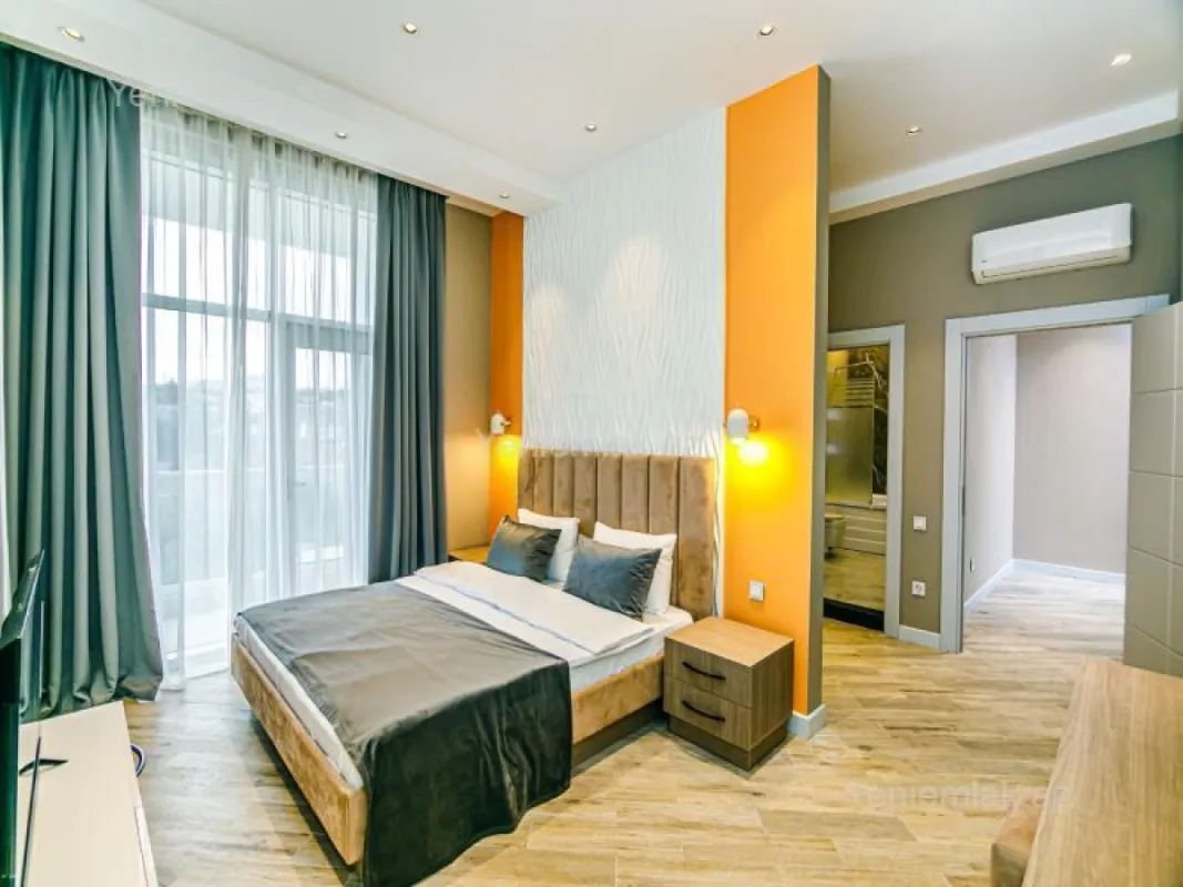 Satılır 16 otaqlı obyekt 1700 m²