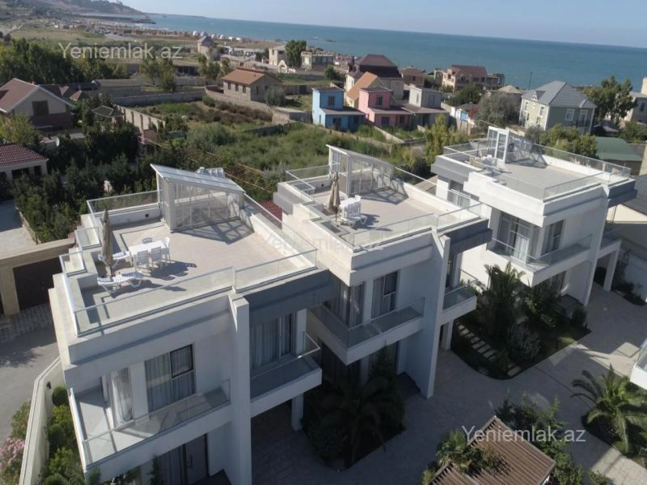 Satılır 16 otaqlı obyekt 1700 m²