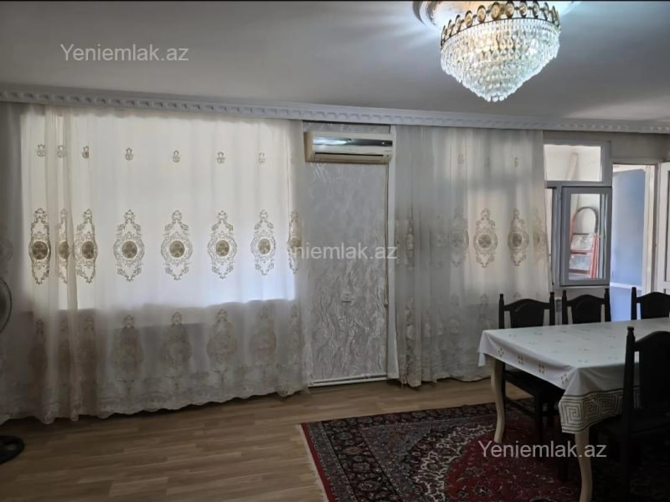 Satılır 4 otaqlı köhnə tikili 90 m²