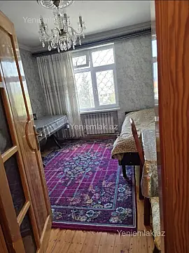 Satılır 4 otaqlı köhnə tikili 90 m²