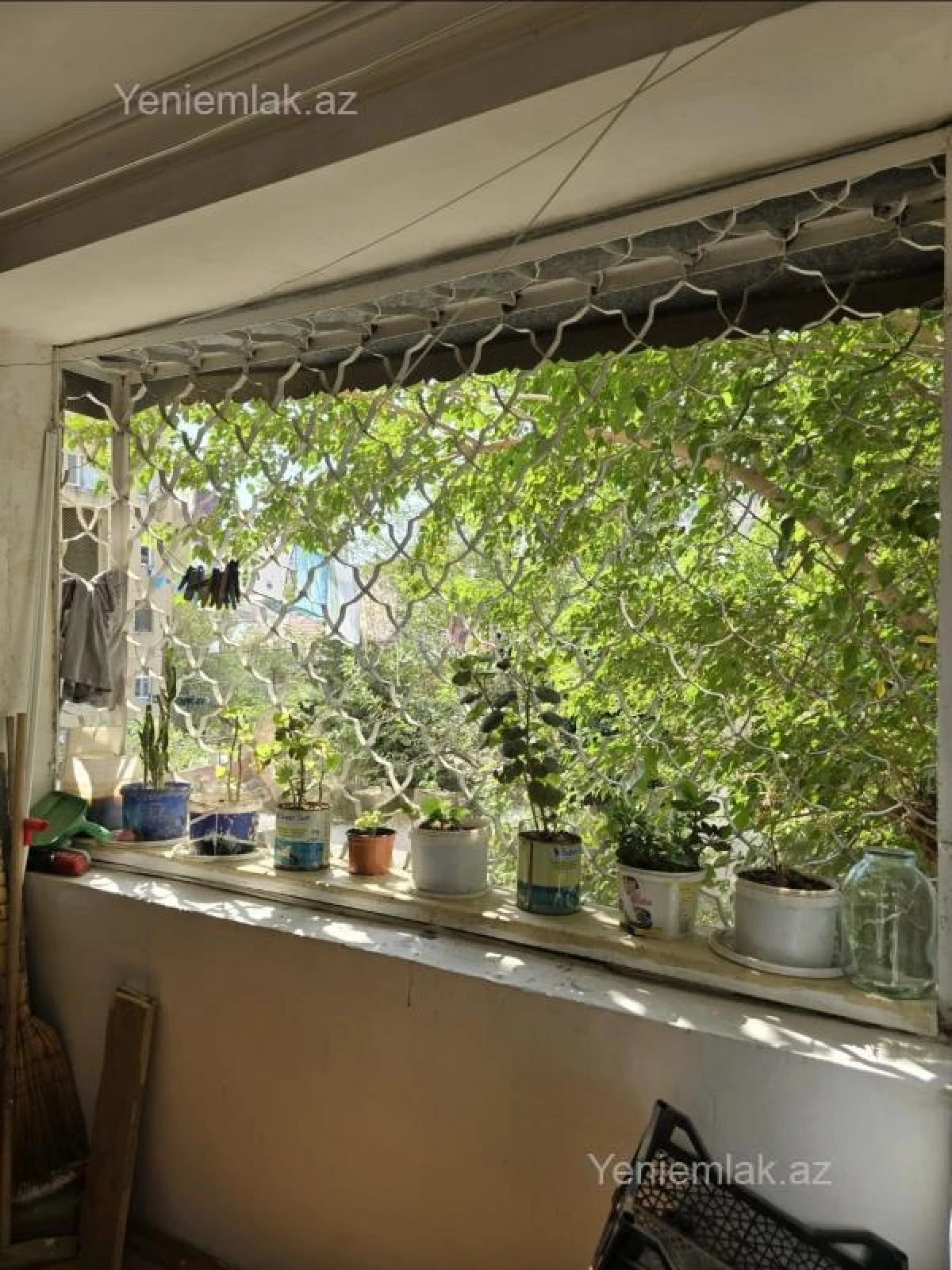 Satılır 4 otaqlı köhnə tikili 90 m²