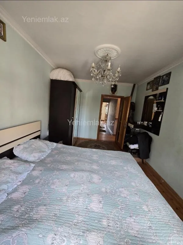 Satılır 3 otaqlı köhnə tikili 86 m²