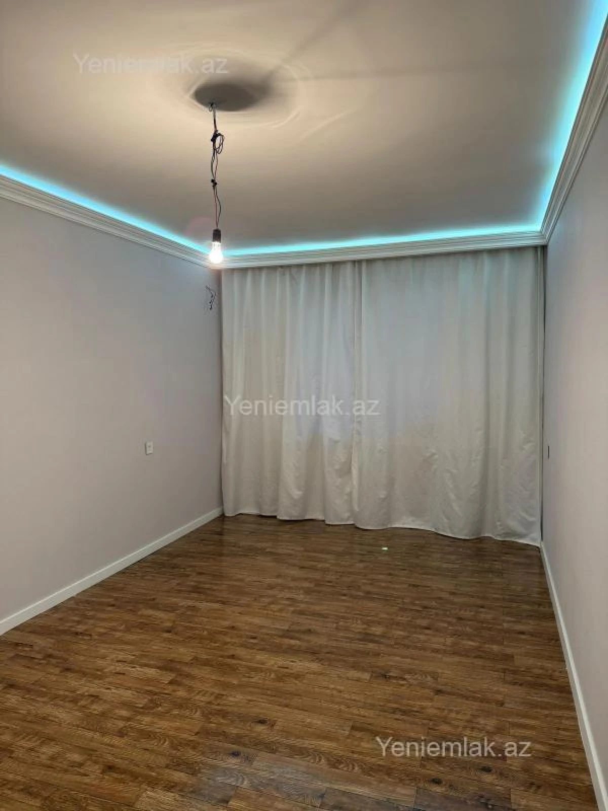 Satılır 5 otaqlı köhnə tikili 120 m²