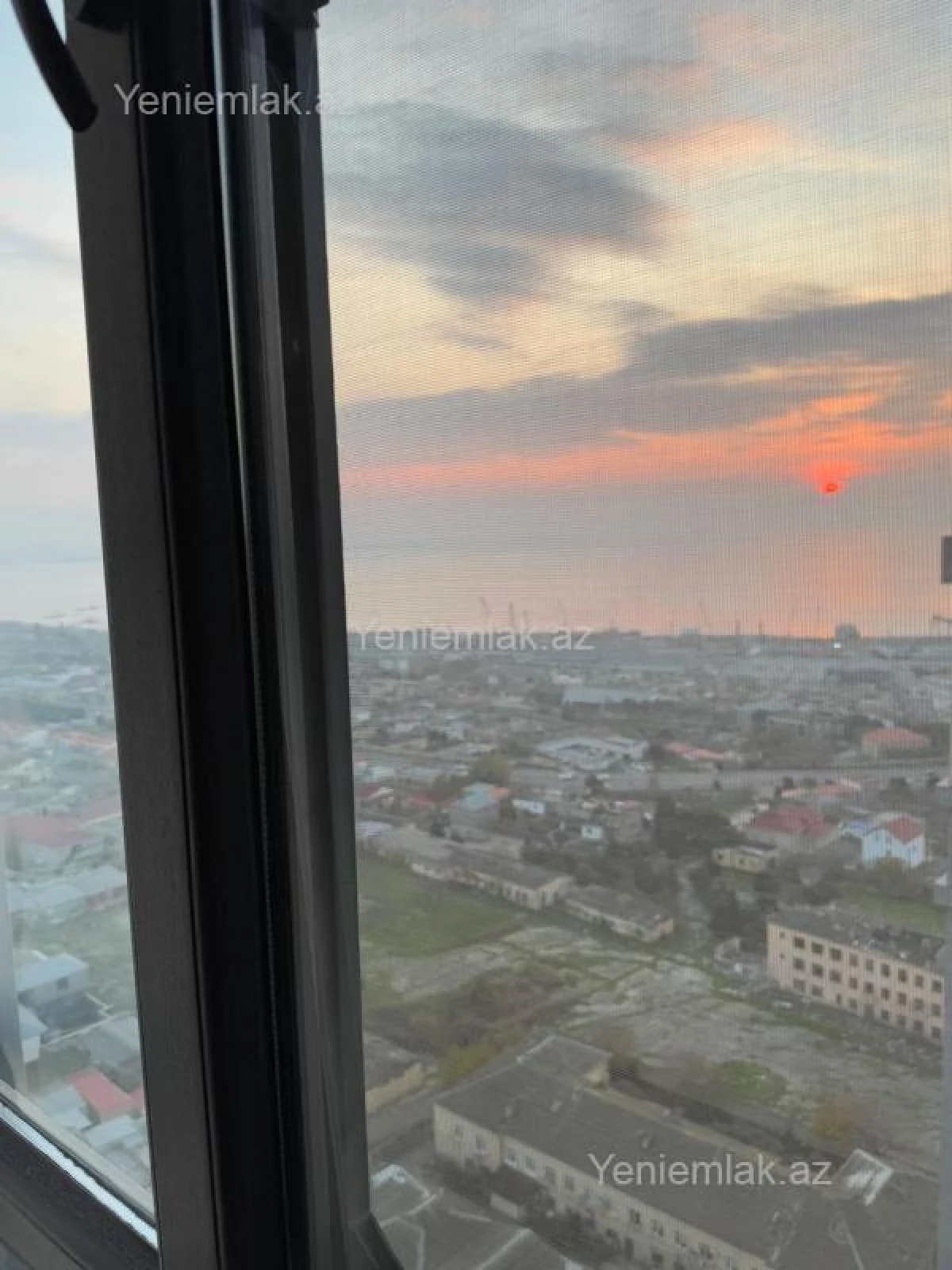 Satılır 2 otaqlı yeni tikili 76 m²