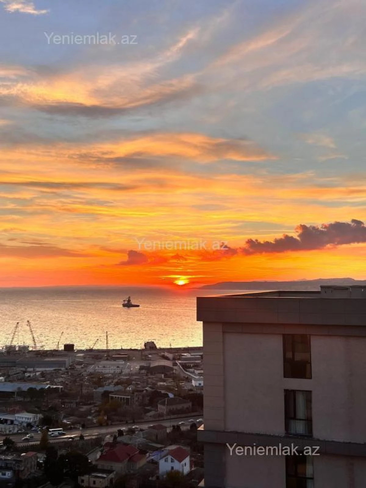 Satılır 2 otaqlı yeni tikili 76 m²