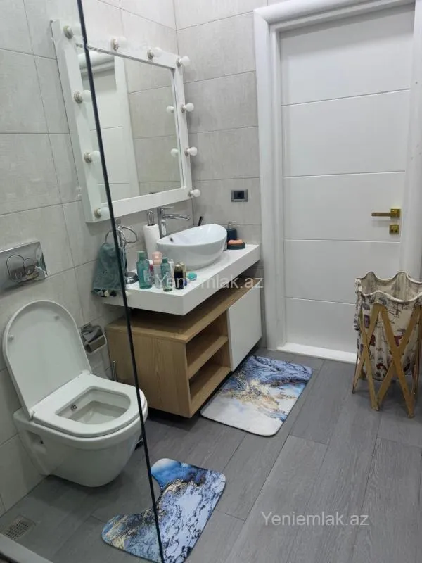 Satılır 2 otaqlı yeni tikili 76 m²