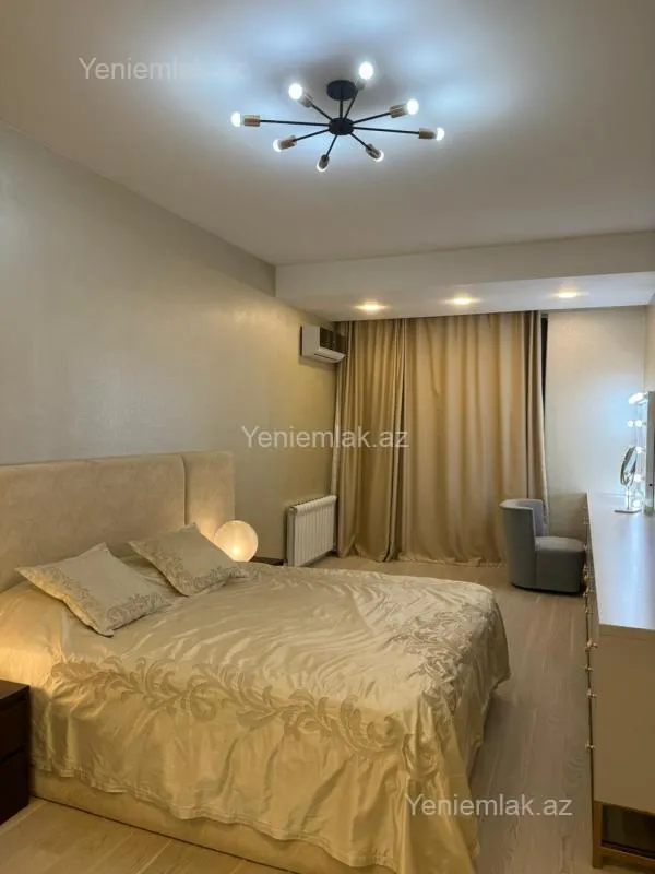 Satılır 2 otaqlı yeni tikili 76 m²