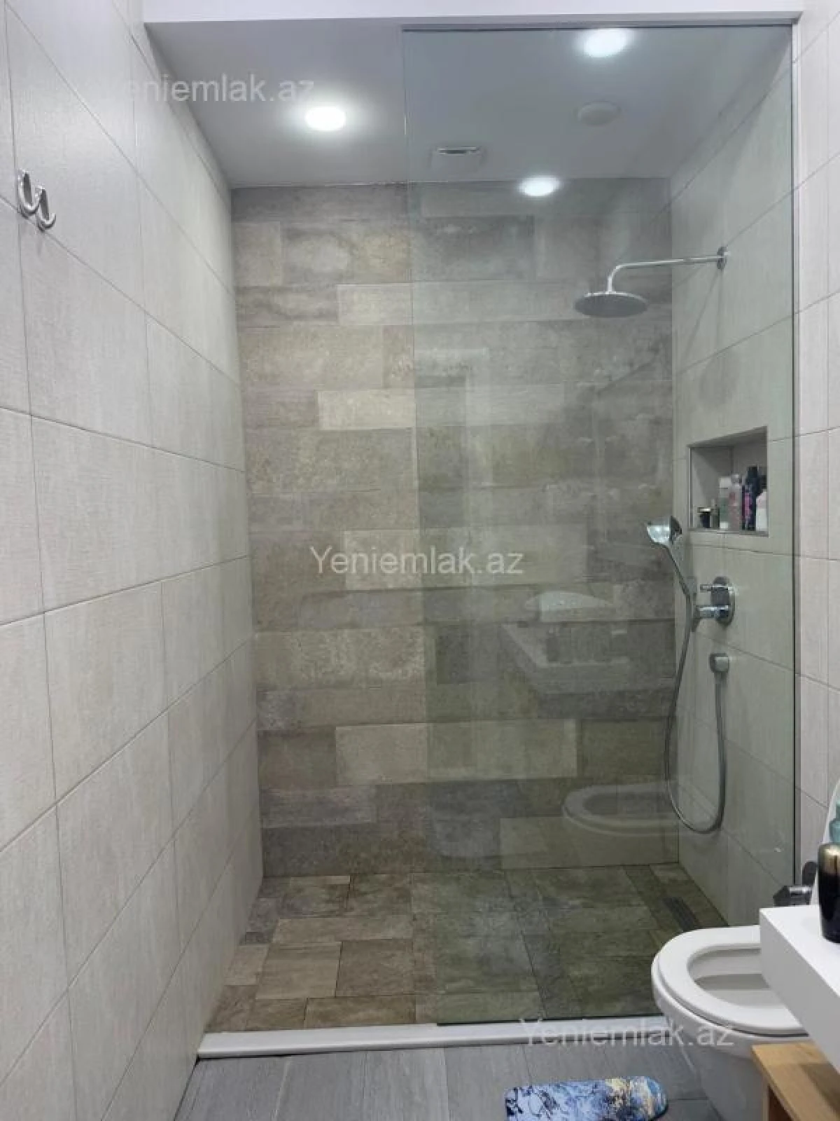 Satılır 2 otaqlı yeni tikili 76 m²