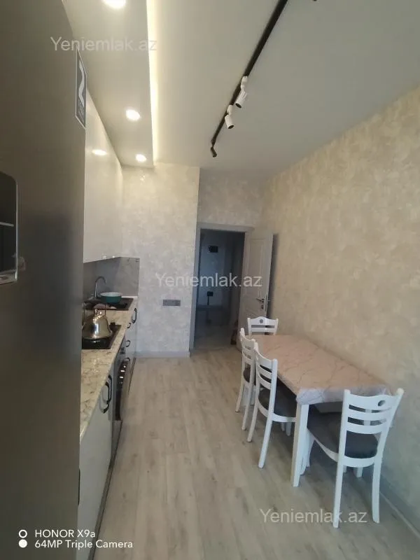 Satılır 2 otaqlı yeni tikili 84 m²