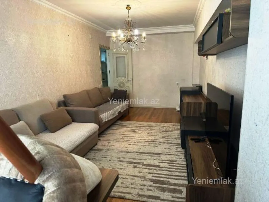 Satılır 3 otaqlı köhnə tikili 80 m²