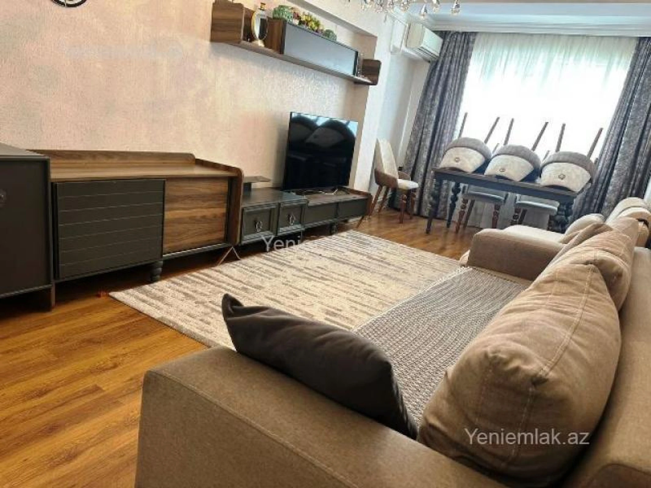Satılır 3 otaqlı köhnə tikili 80 m²