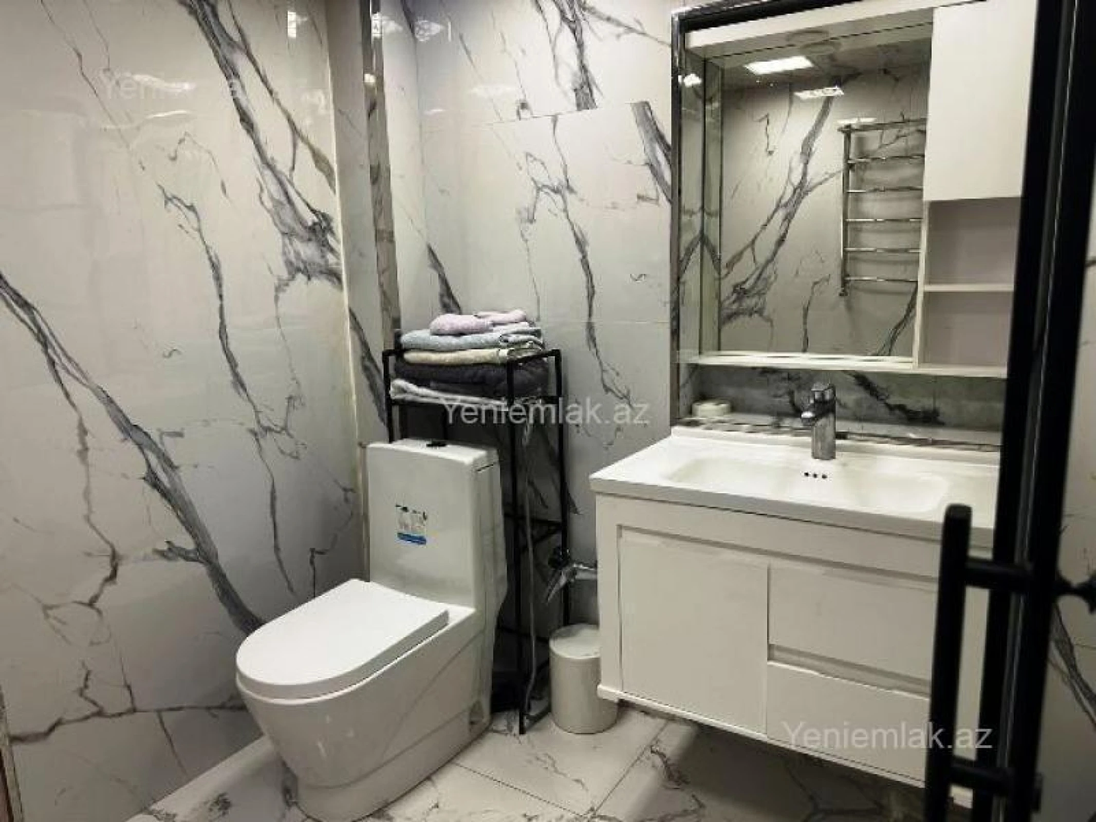 Satılır 3 otaqlı köhnə tikili 80 m²