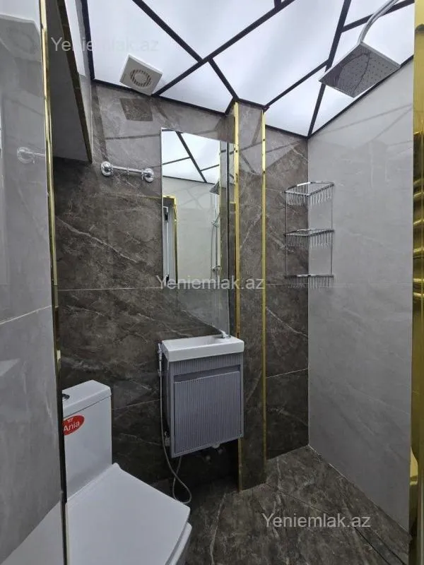 Satılır 2 otaqlı köhnə tikili 60 m²